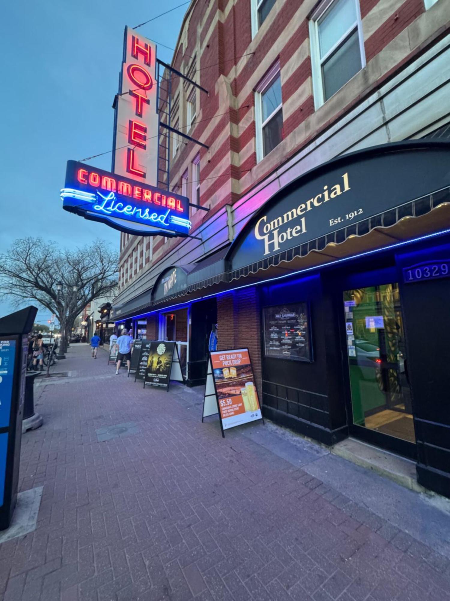 Commercial Hotel Έντμοντον Εξωτερικό φωτογραφία